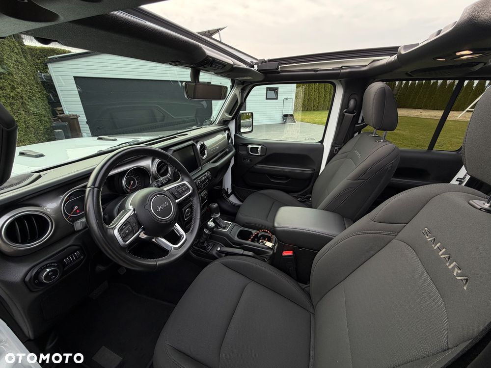 Jeep Wrangler Unlimited GME 2.0 Turbo Sahara - 39