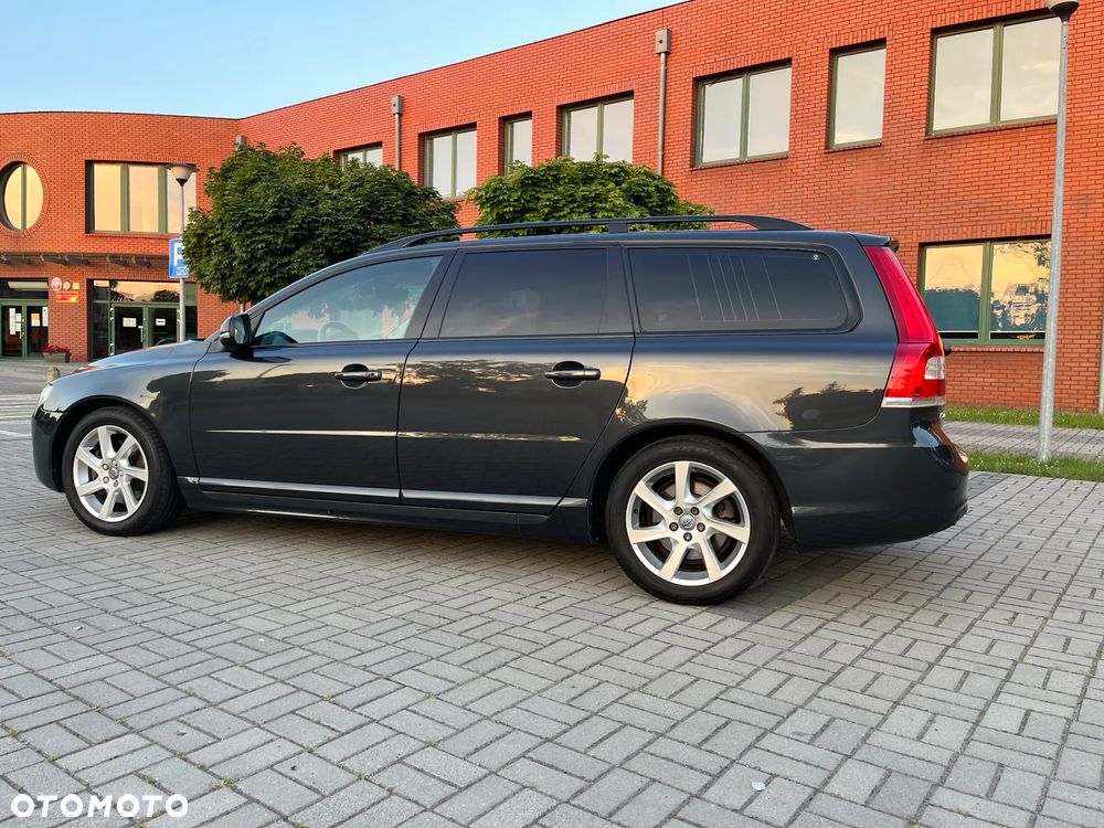 Volvo V70 D3 Geartronic Black Edition - 4