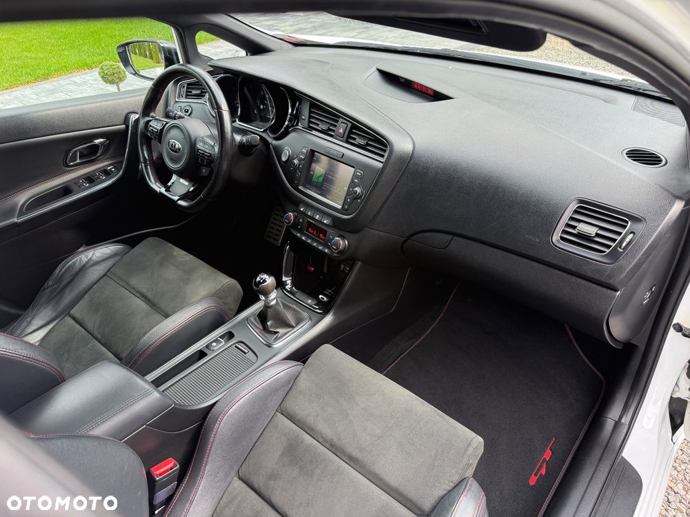 Kia Ceed 1.6 T-GDI GT-Track - 25