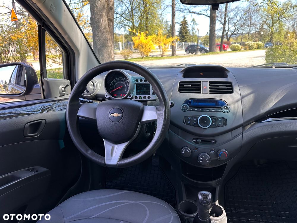 Chevrolet Spark 1.0 LT - 8