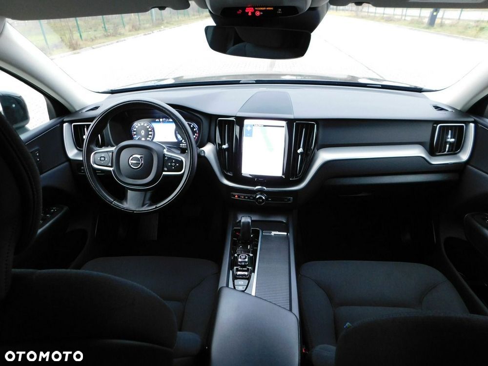Volvo XC 60 B4 D Momentum Pro - 7