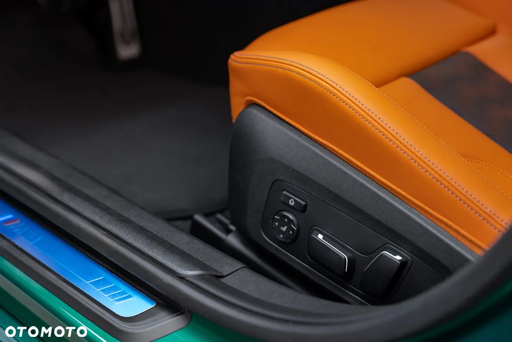 BMW M3 Competition xDrive sport - 23