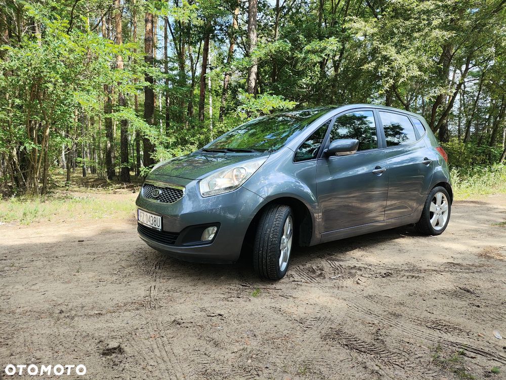 Kia Venga - 4