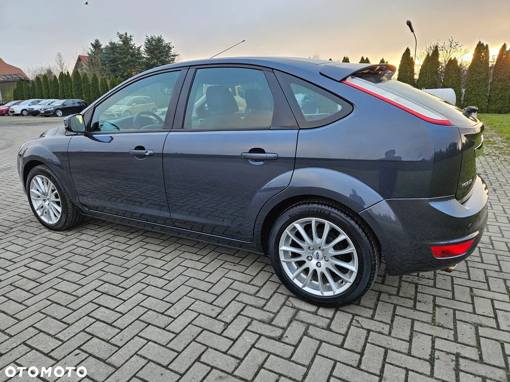 Ford Focus 1.8 Titanium - 8