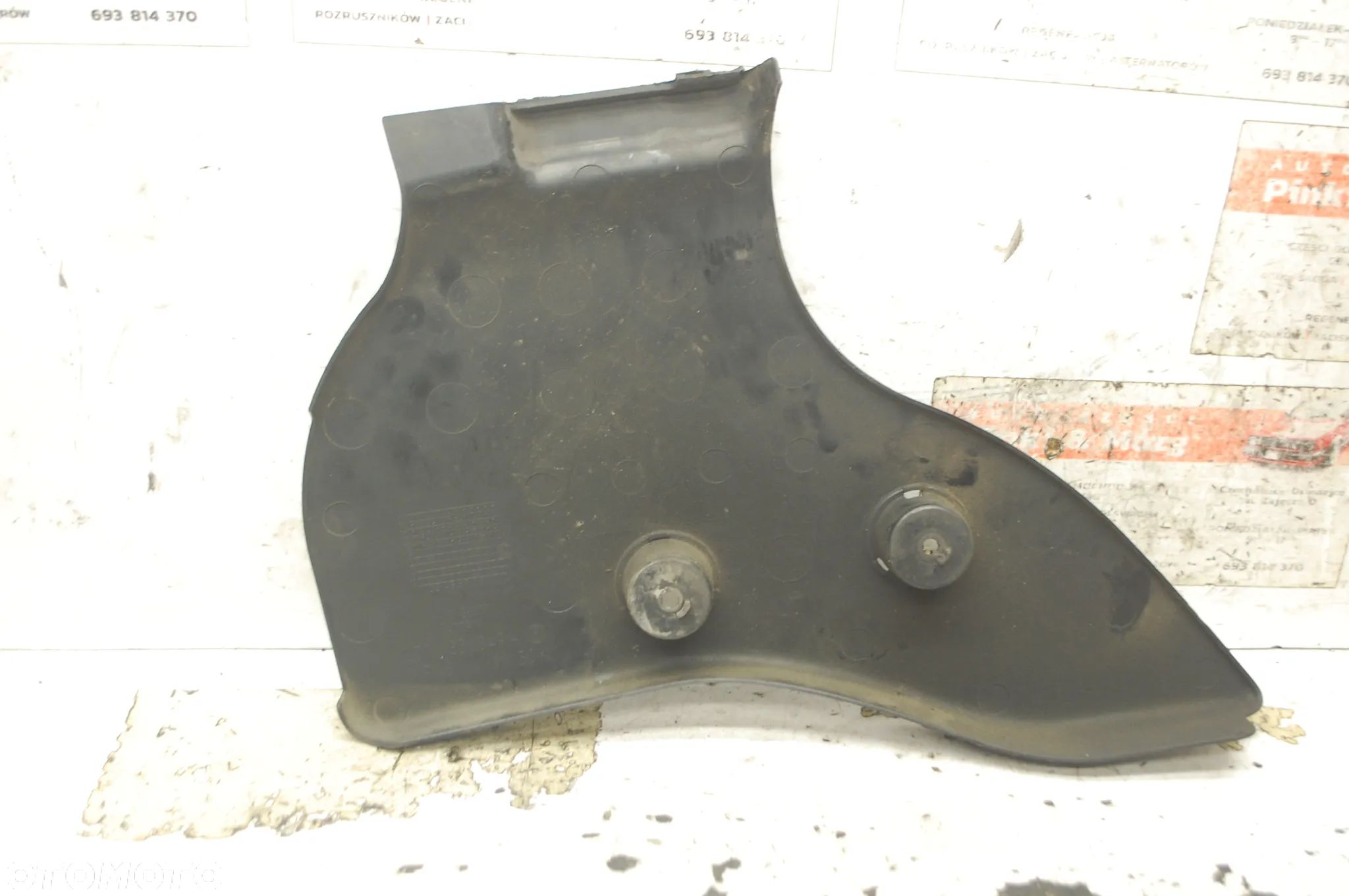 OSŁONA FILTRA ZBIORNICZKA WSPOMAGANIA 8D0133849A VW PASSAT B5 LIFT - 1