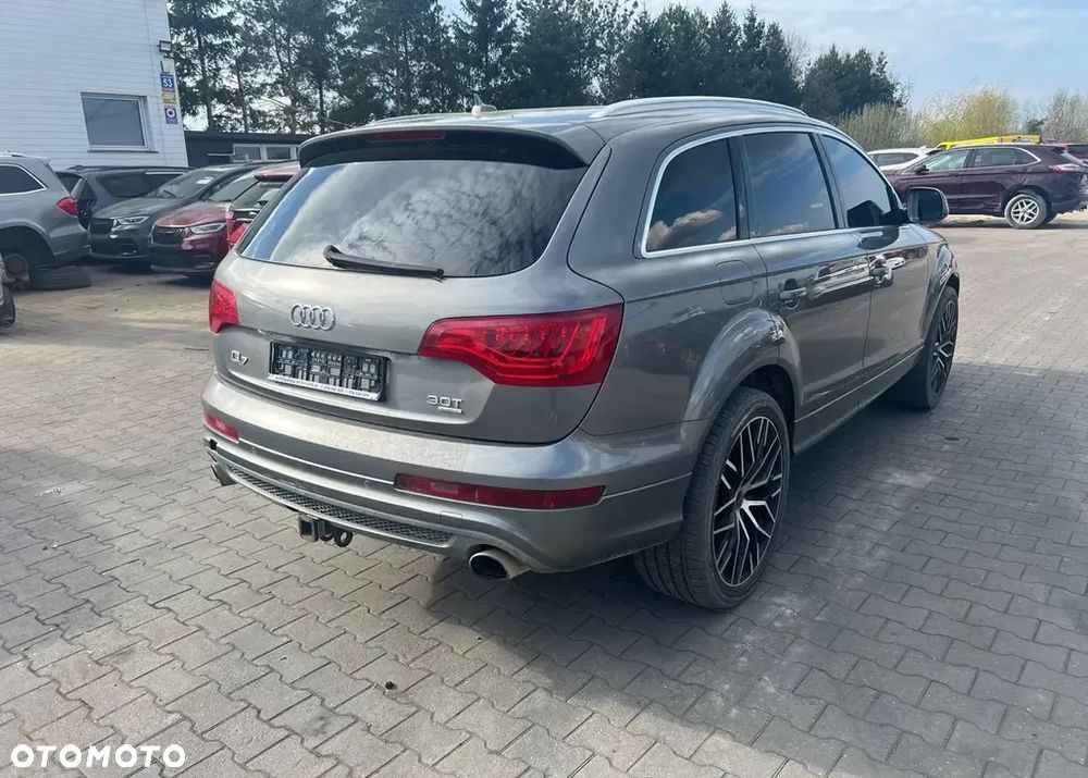 Audi Q7 55 TFSI quattro tiptronic S line - 8