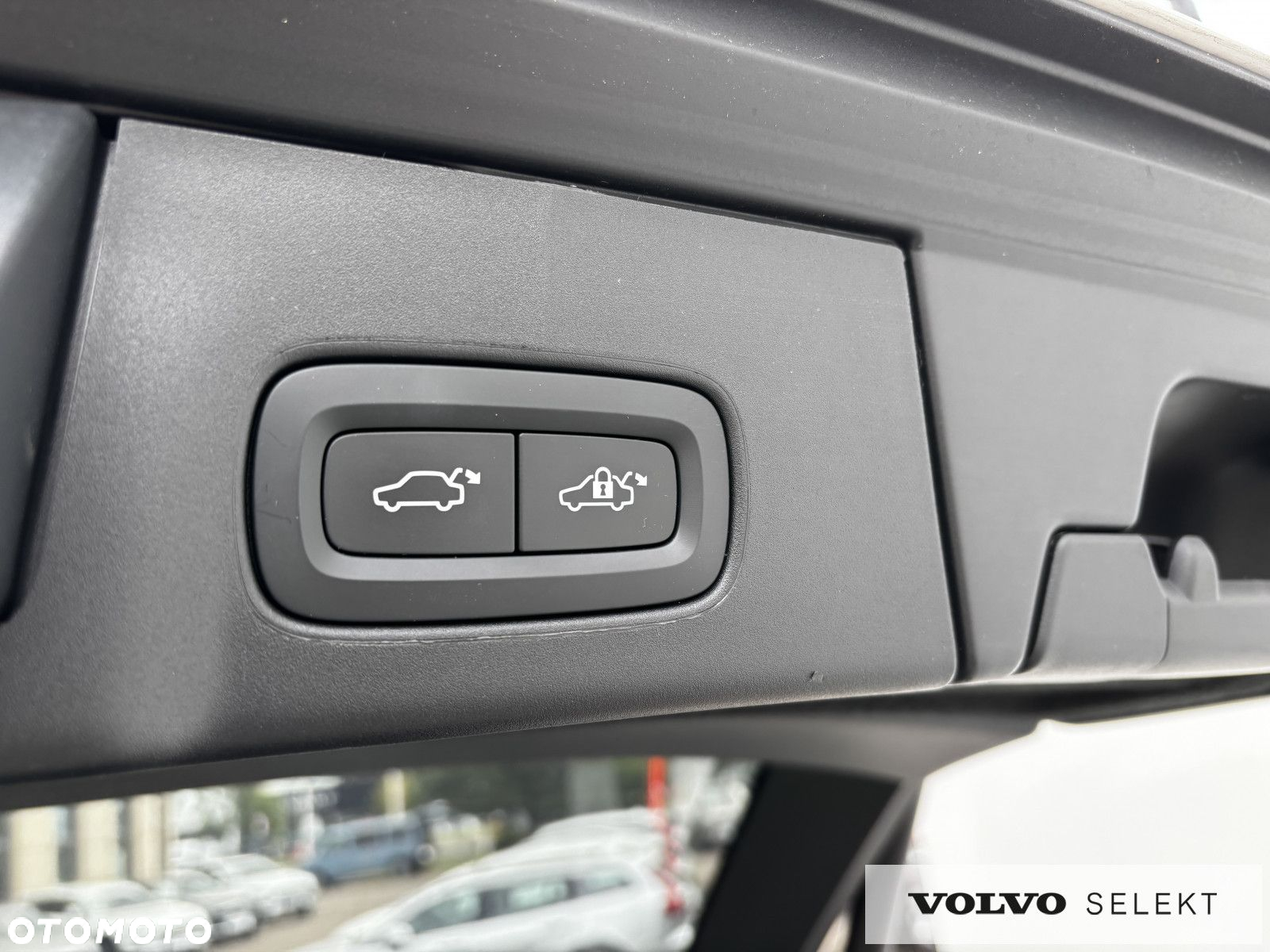 Volvo V90 Cross Country - 27