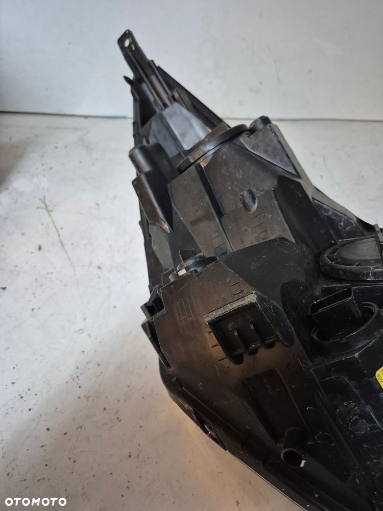 Kia Venga lampa przednia 92102-1P000 - 11