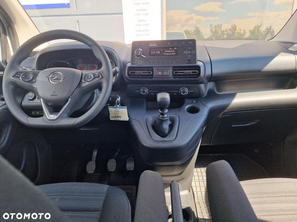 Opel Combo - 17