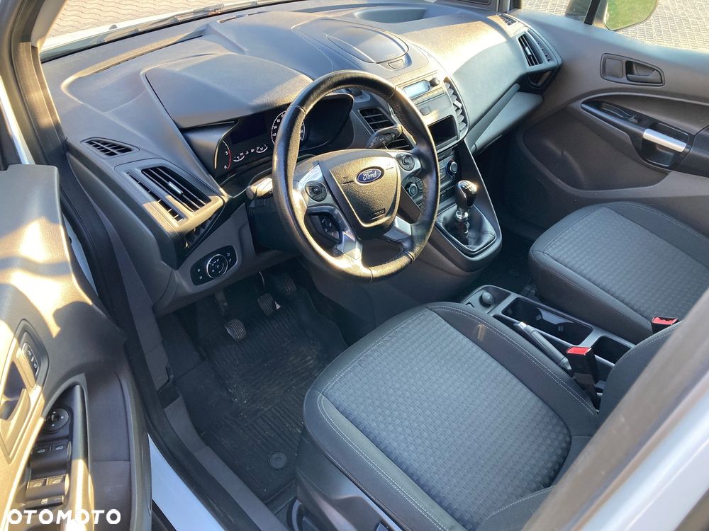 Ford Transit Connect - 14
