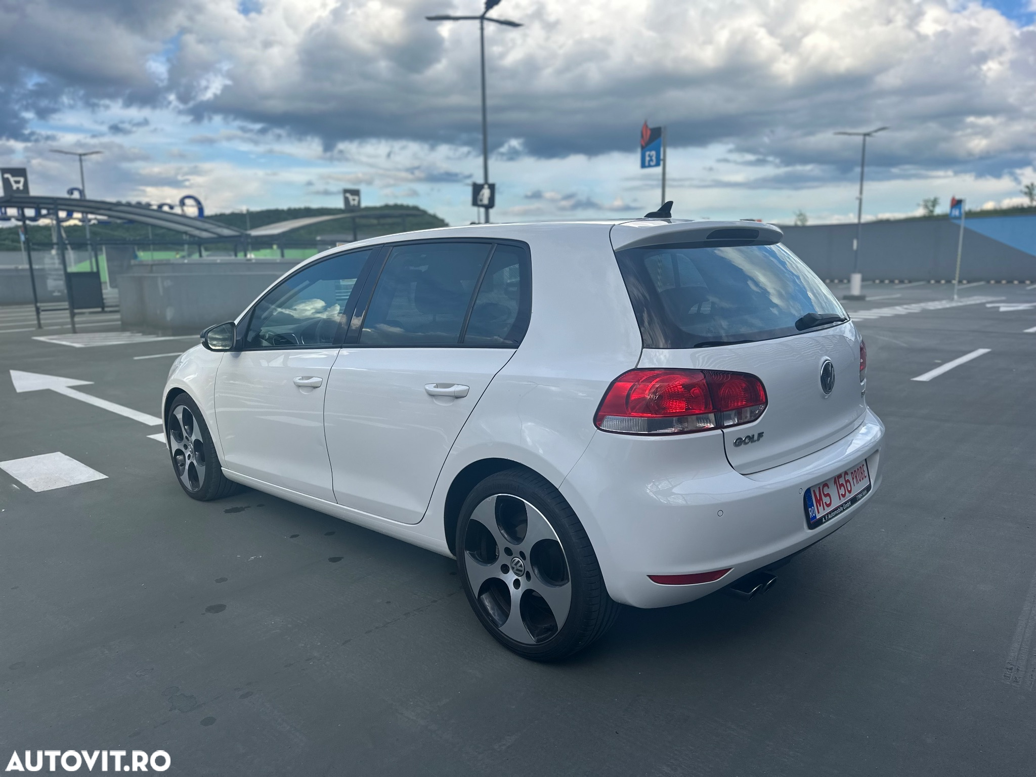 Volkswagen Golf 1.4 TSI DSG Highline - 30