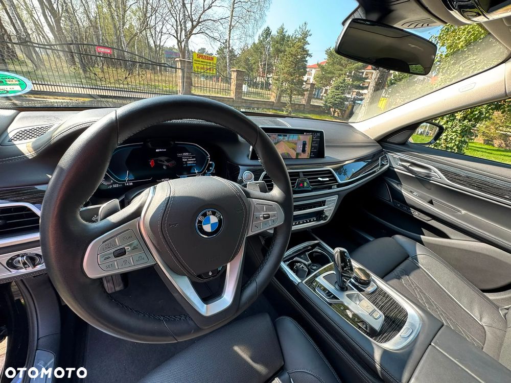 BMW Seria 7 - 13