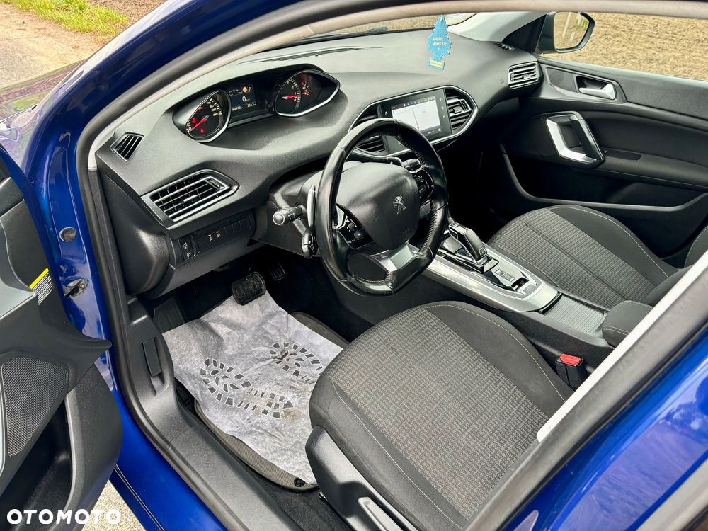 Peugeot 308 - 3
