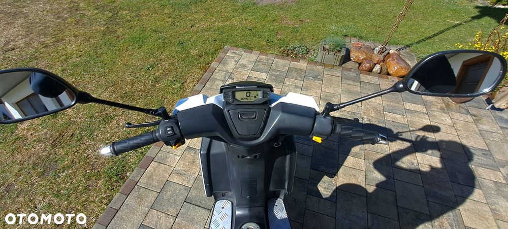 Peugeot Speedfight - 8