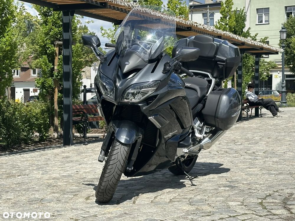 Yamaha FJR - 11