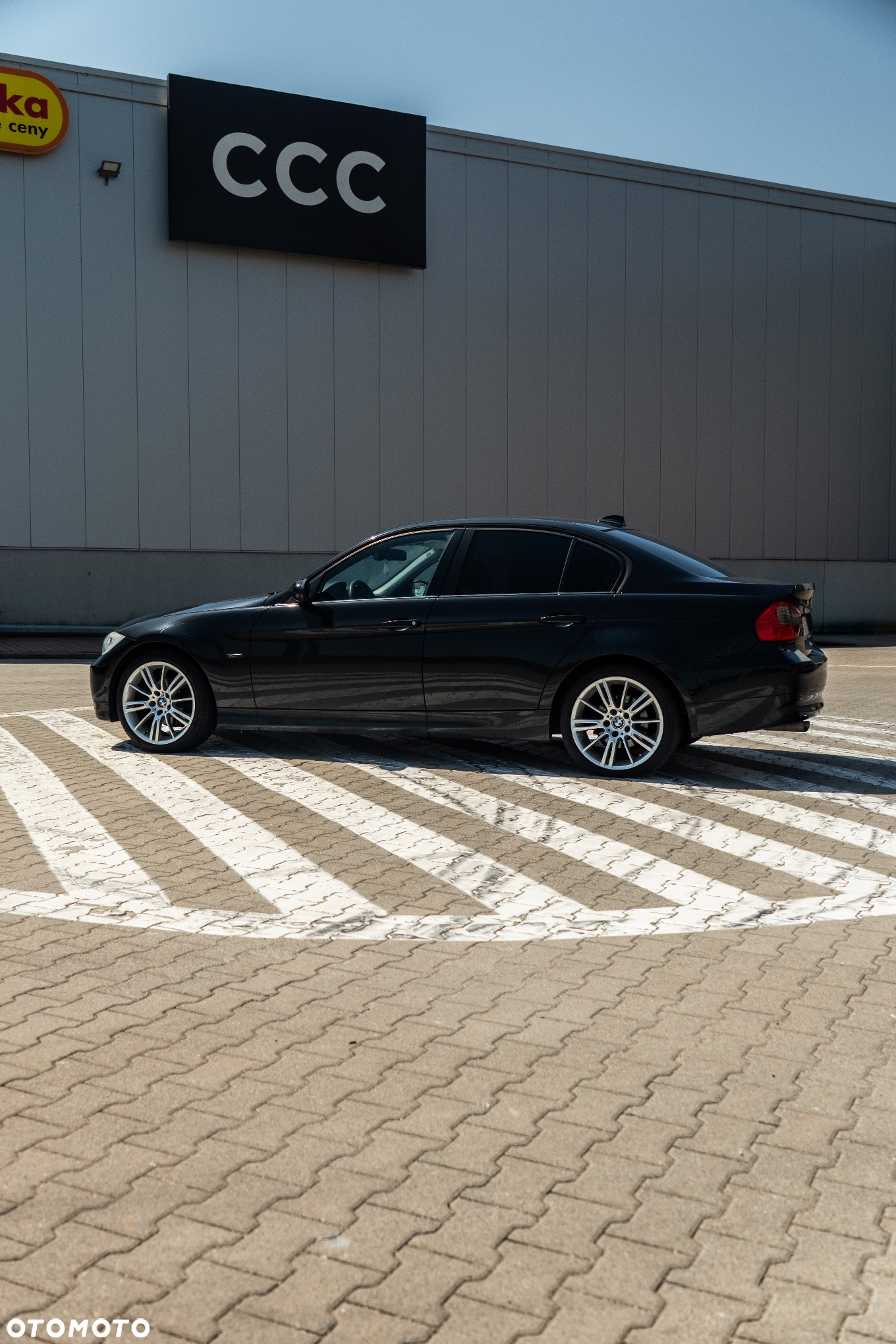 BMW Seria 3 318d - 14