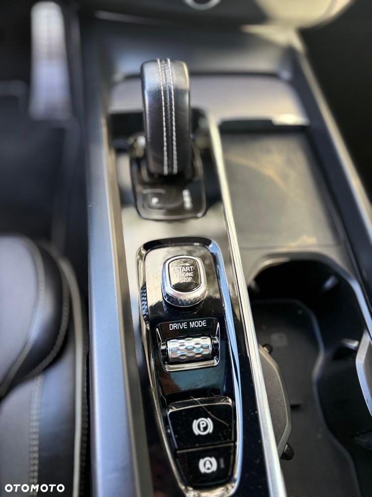 Volvo XC 60 - 36