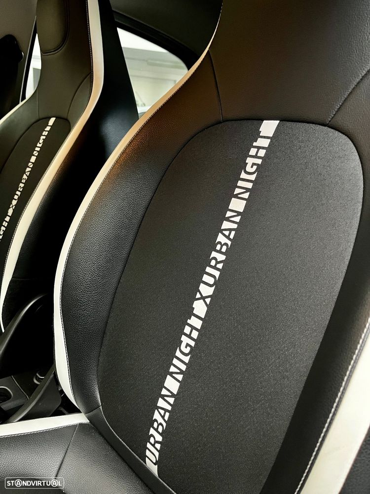 Renault Twingo E-Tech. 22 Urban Night - 8