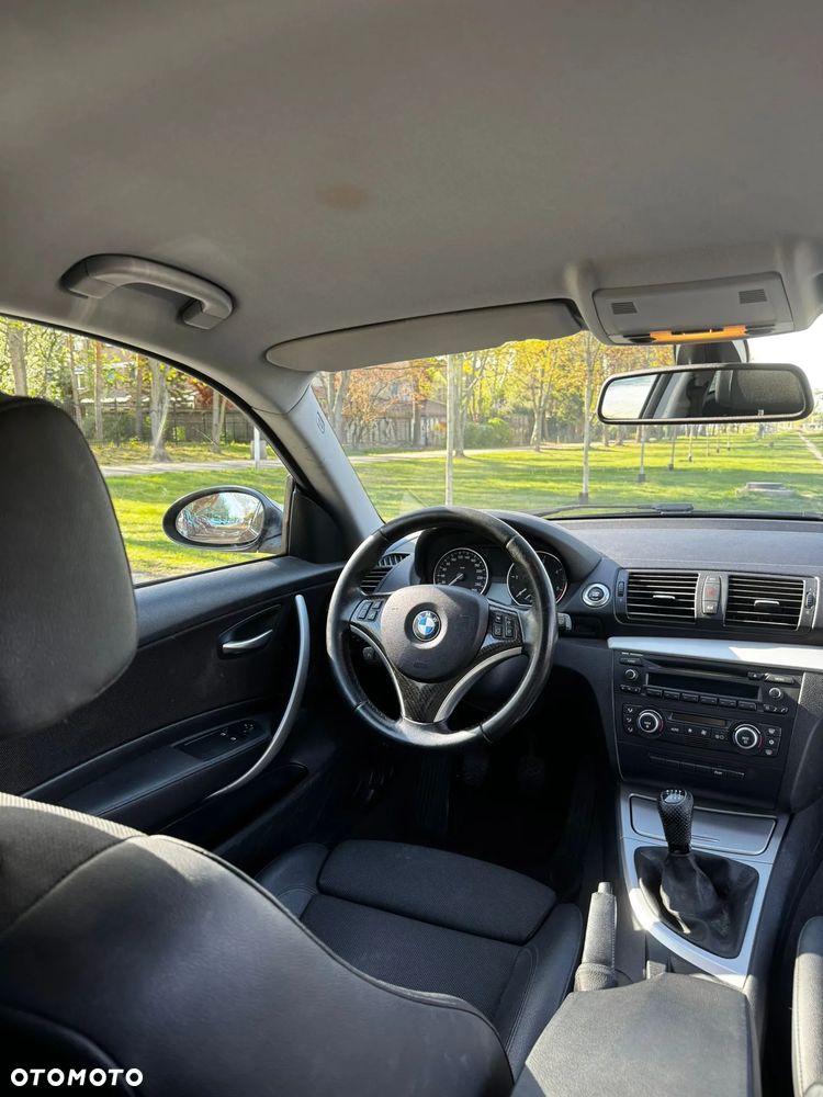 BMW Seria 1 120d DPF - 9