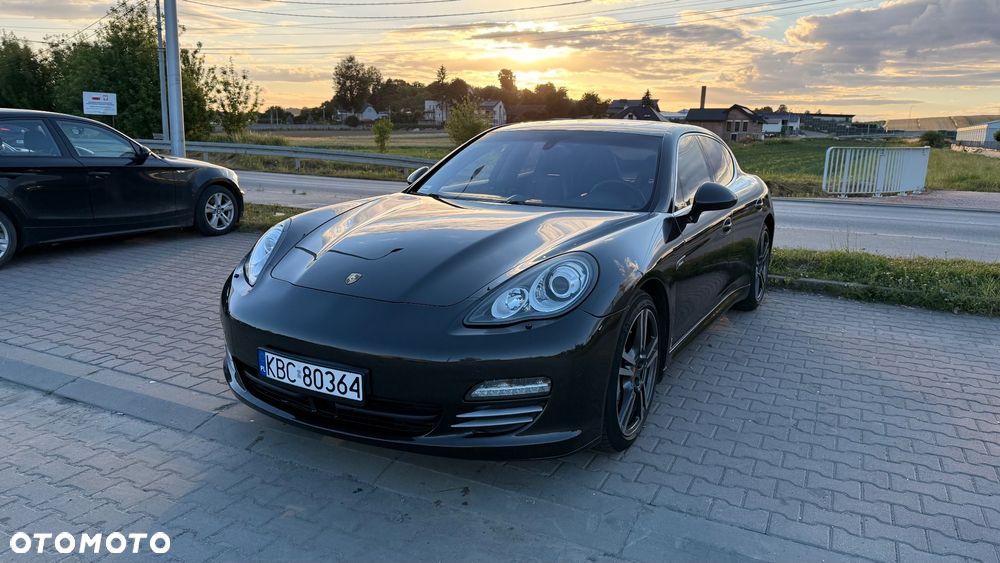 Porsche Panamera 4S - 1