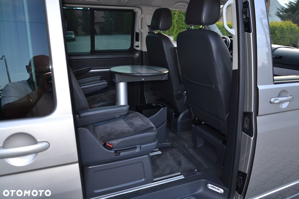 Volkswagen Multivan - 22