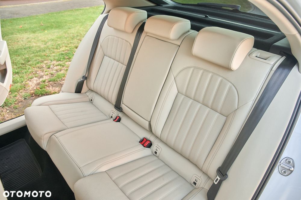 Skoda Superb 2.0 TDI SCR 4x4 L&K DSG - 16