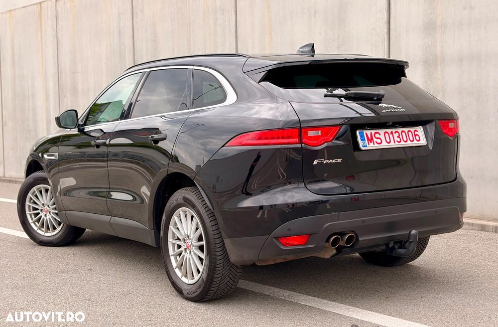 Jaguar F-Pace 20d AWD Aut. Prestige - 6