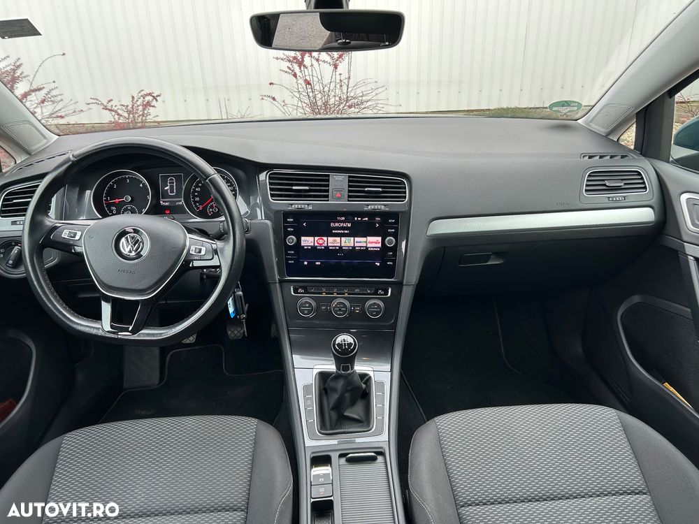 Volkswagen Golf - 7