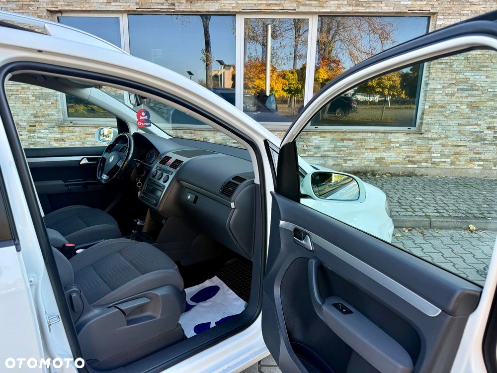 Volkswagen Touran 1.4 TSI DSG Highline - 5