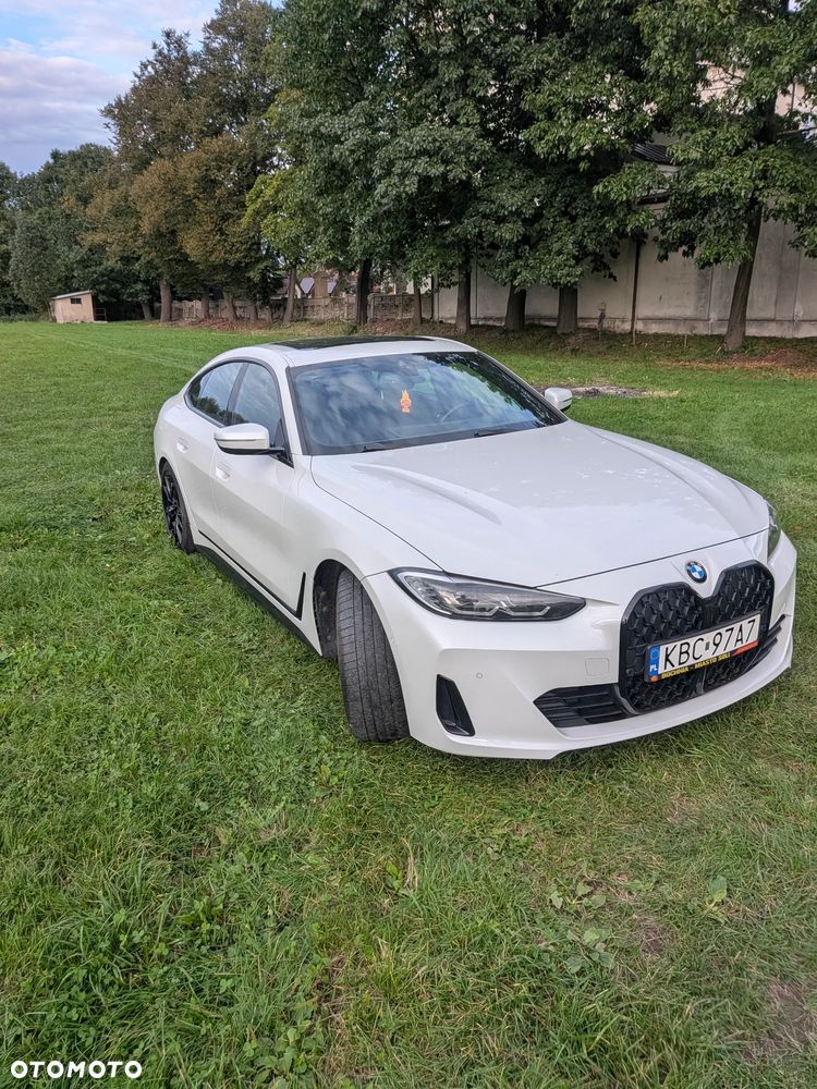 BMW Seria 4 2024 photo 2