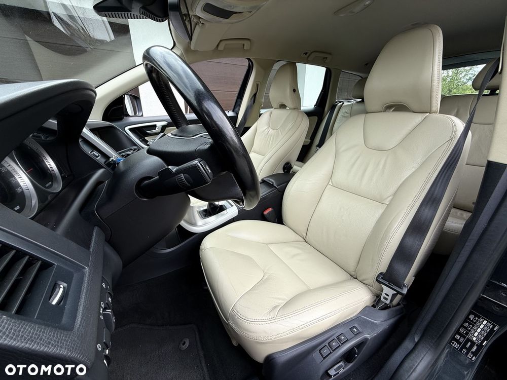 Volvo XC 60 DRIVe Momentum - 15