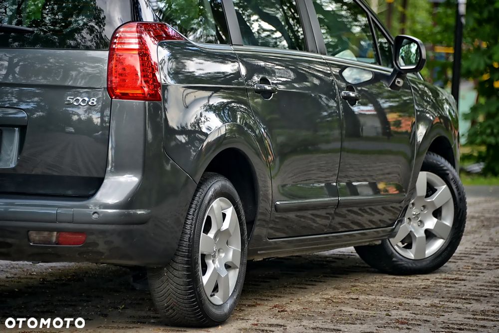 Peugeot 5008 - 19
