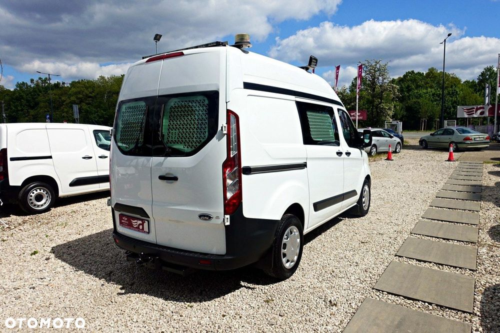 Ford Transit Custom - 8