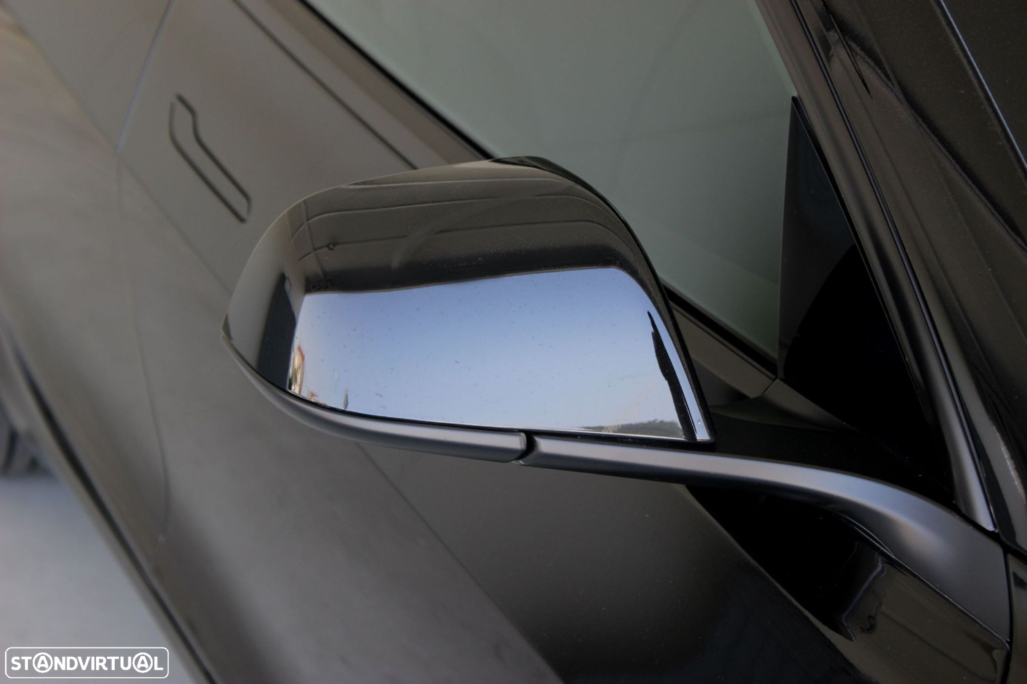 Tesla Model 3 - 4