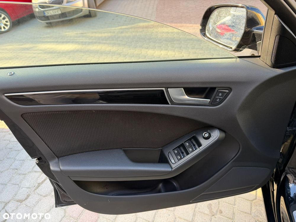 Audi A4 Avant 2.0 TDI DPF S line Sportpaket (plus) - 9