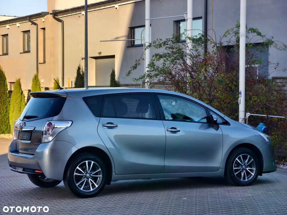 Toyota Verso 1.8 7-Sitzer Skyview Edition - 35