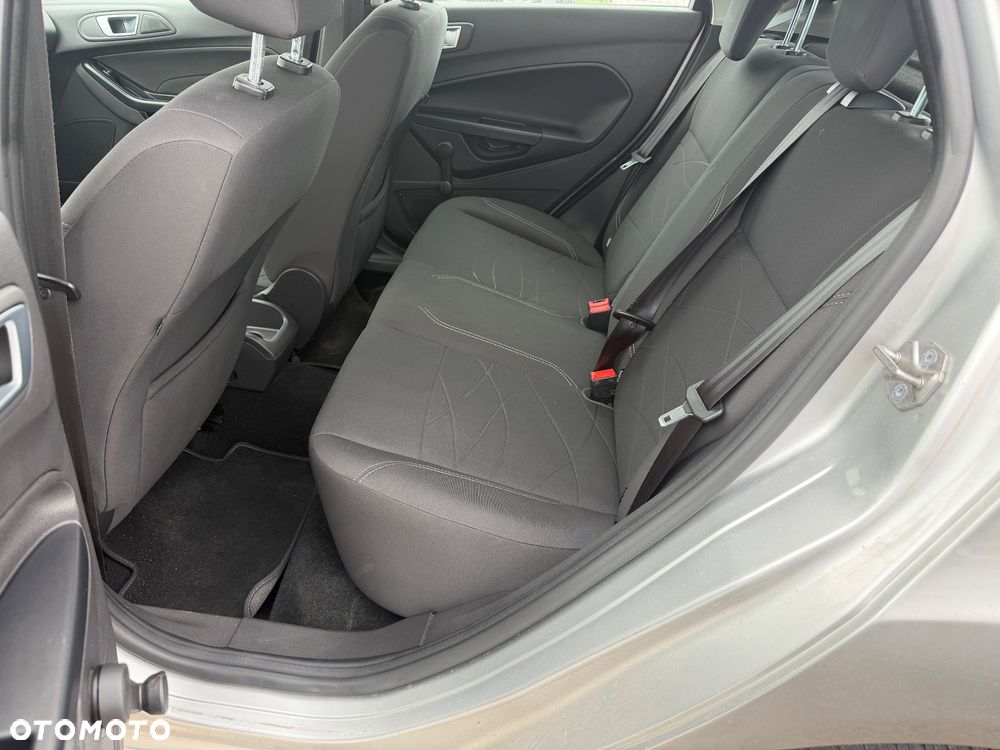 Ford Fiesta - 22