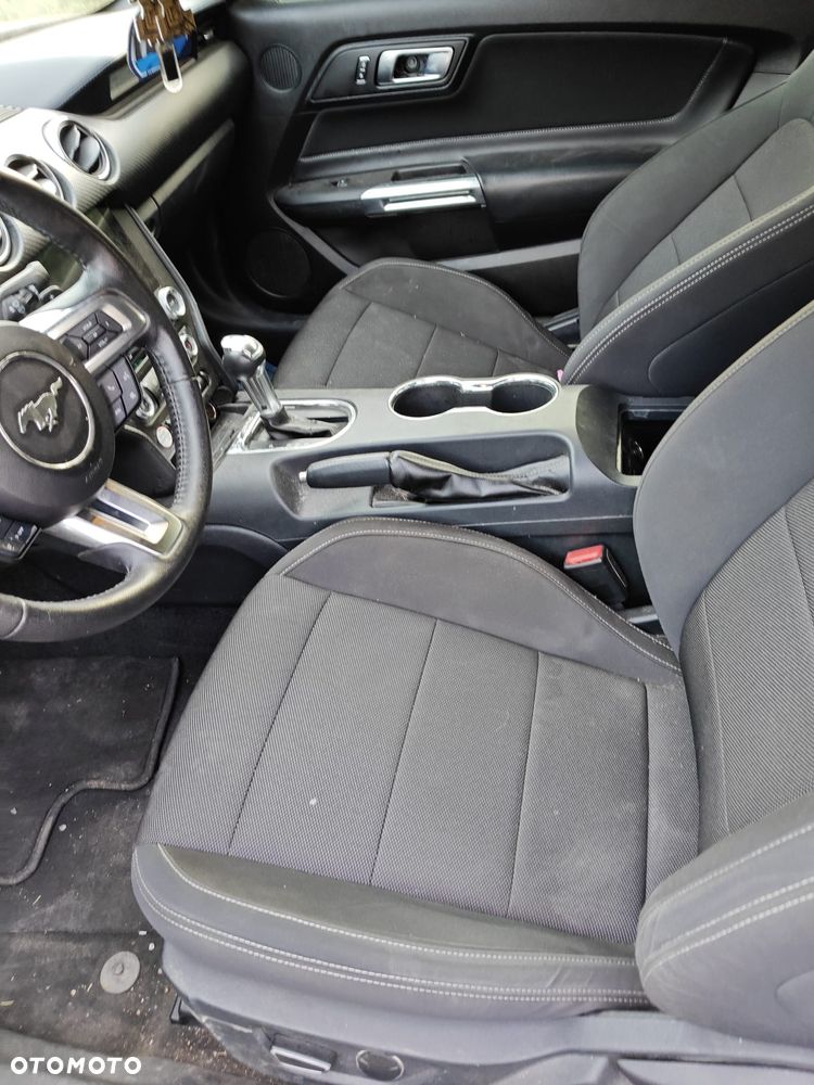 Ford Mustang 3.7 V6 - 5