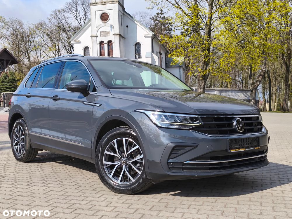 Volkswagen Tiguan - 2