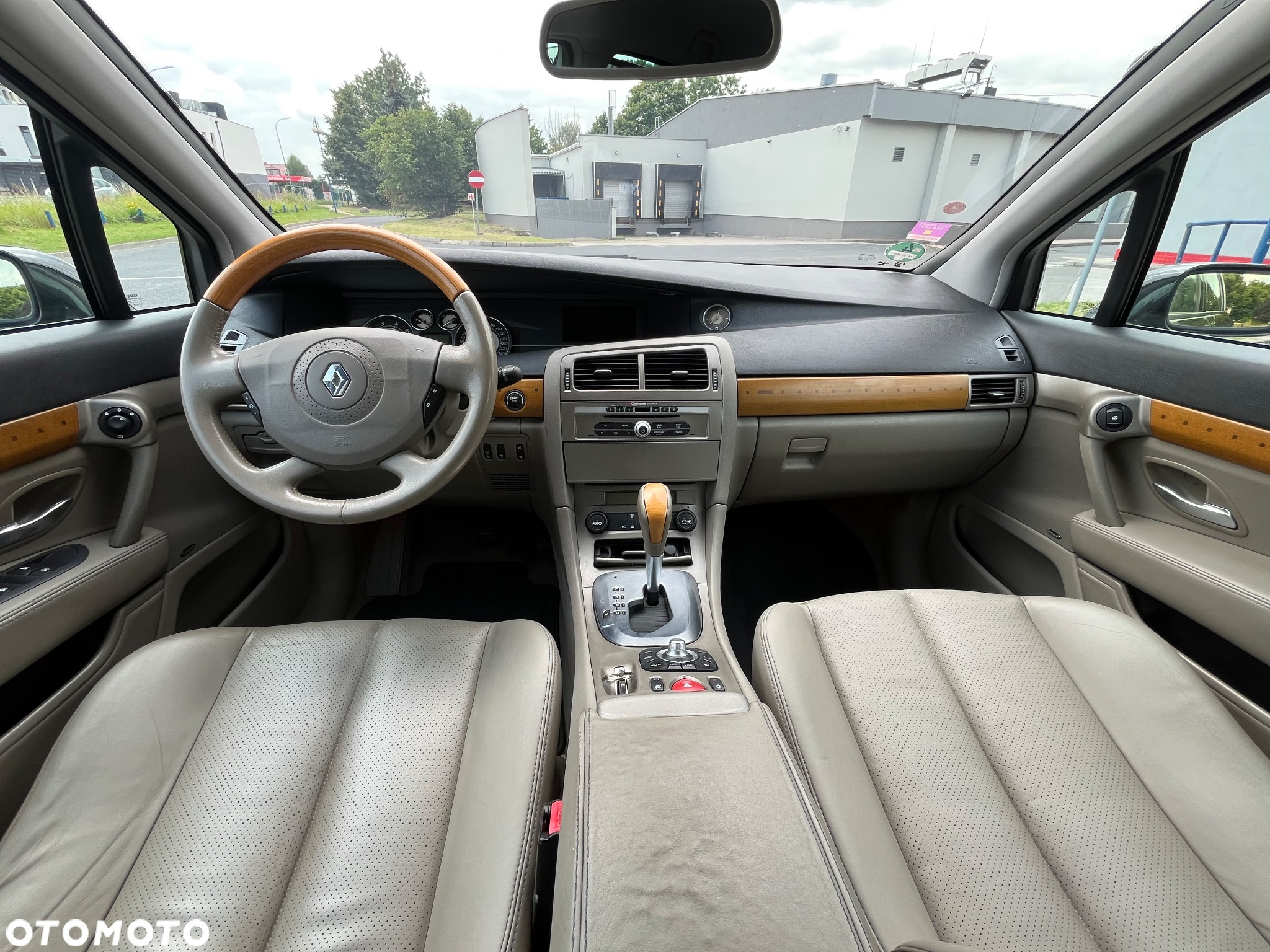 Renault Vel Satis 3.5 V6 Initiale - 12
