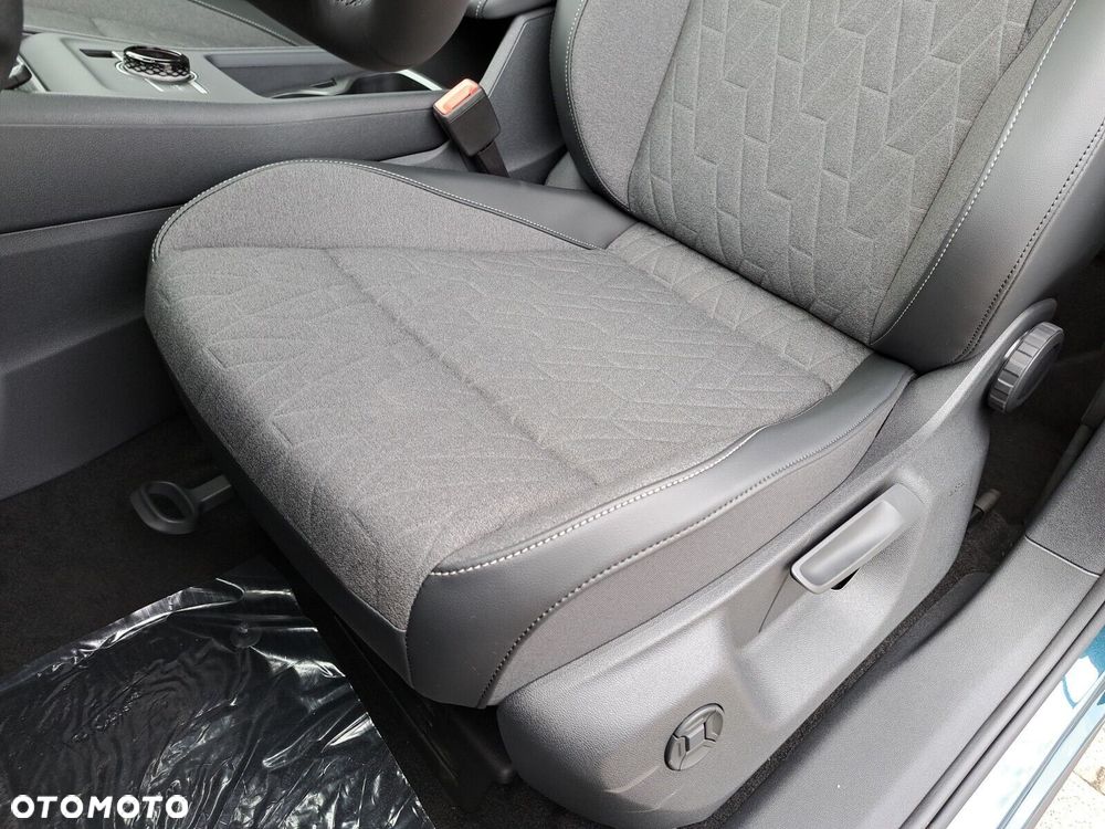Volkswagen Tiguan - 13
