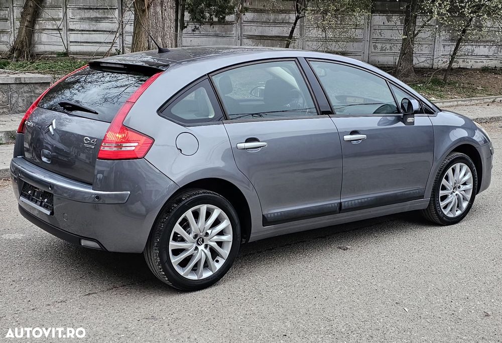 Citroën C4 1.6 HDI FAP EGS6 Exclusive - 6