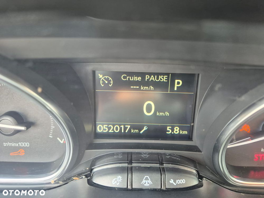 Peugeot 2008 PureTech 110 GPF Stop&Start EAT6 Allure - 17