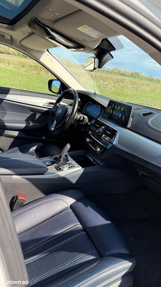 BMW Seria 5 520d AT - 8