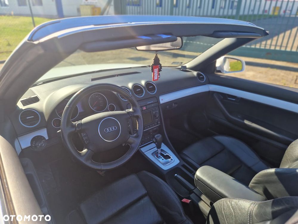 Audi A4 Cabrio - 9