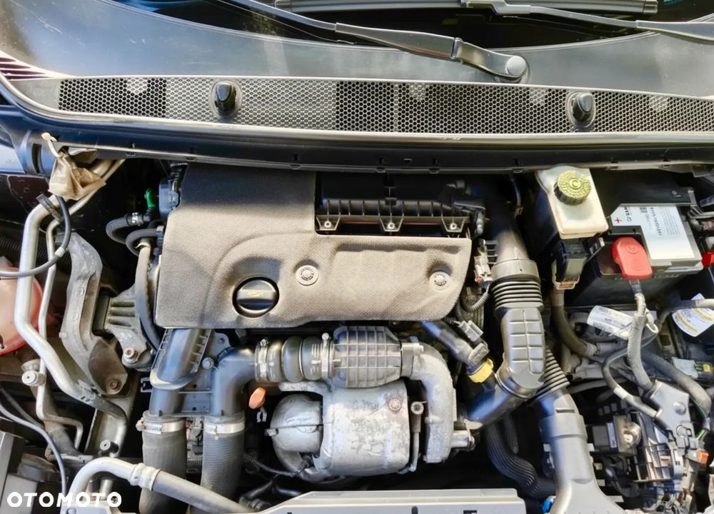 Peugeot 308 1.6 BlueHDi Active S&S - 17