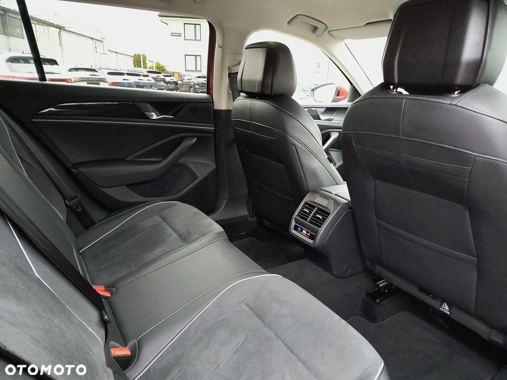 Volkswagen Passat - 24