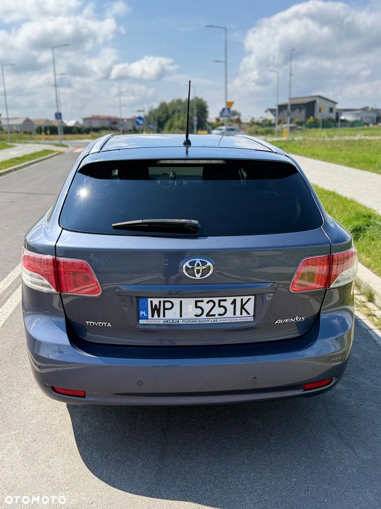 Toyota Avensis 2.2 D-4D Automatik Edition - 10