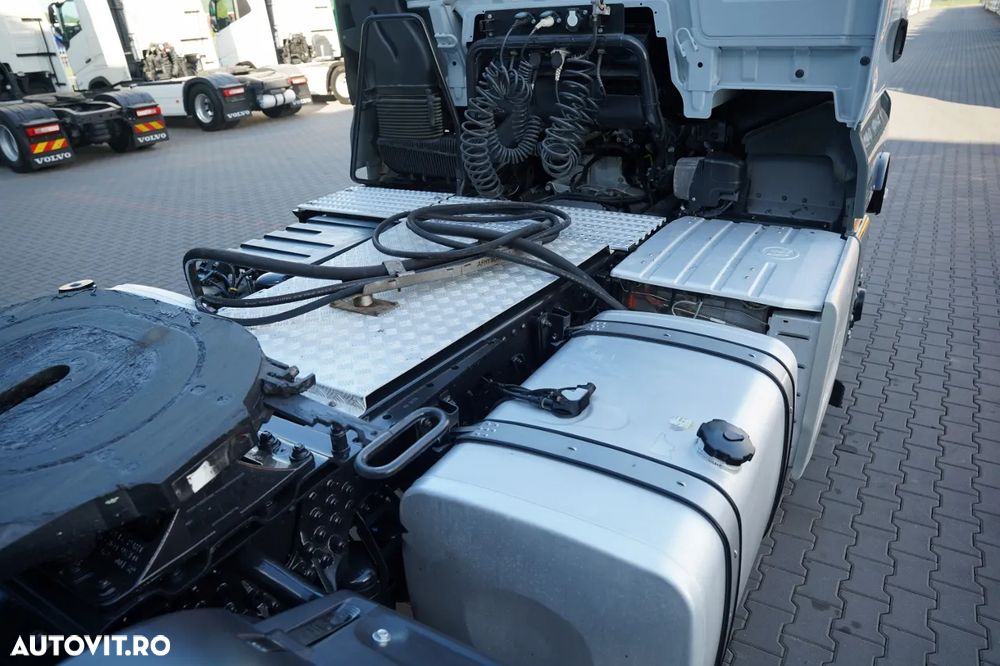 MAN TGX 18.500 / 4x4 / HIDRAULICĂ / HIDROPILARE / CABINĂ JOSĂ / EURO 6 / NAVIGAȚIE / - 17
