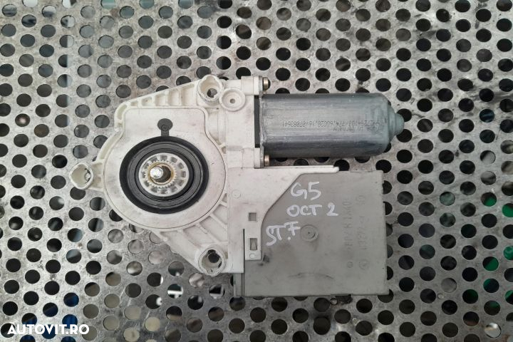 Motoras macara geam fata stanga 1K4837401E Skoda Octavia 2  [din 2004 pana  2008] Combi wagon 5-usi - 2
